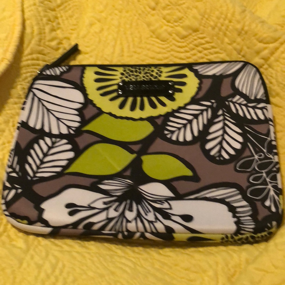 I pad cover
